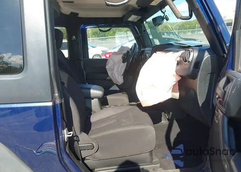 2013 Jeep Wrangler Sport z USA, uszkodzony, nr VIN 1C4AJWAG8DL531399